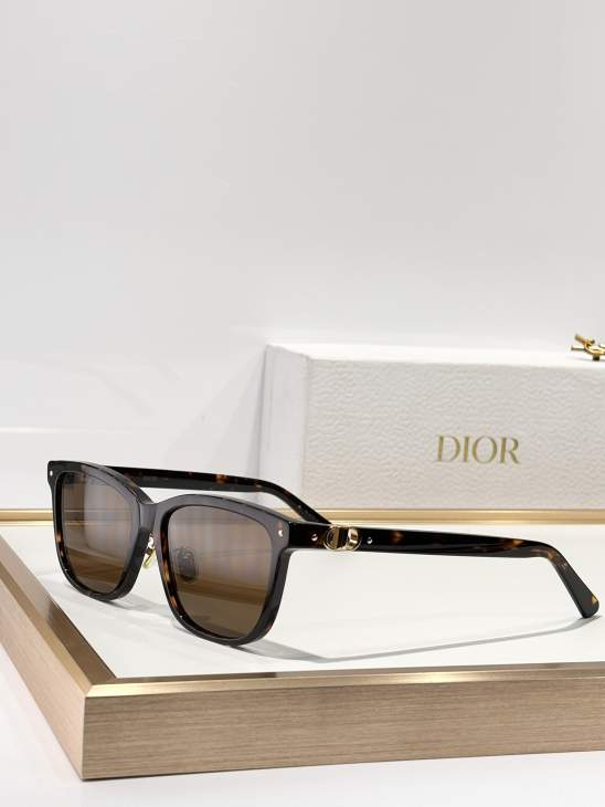 Picture of Dior Sunglasses _SKUfw75975522fw